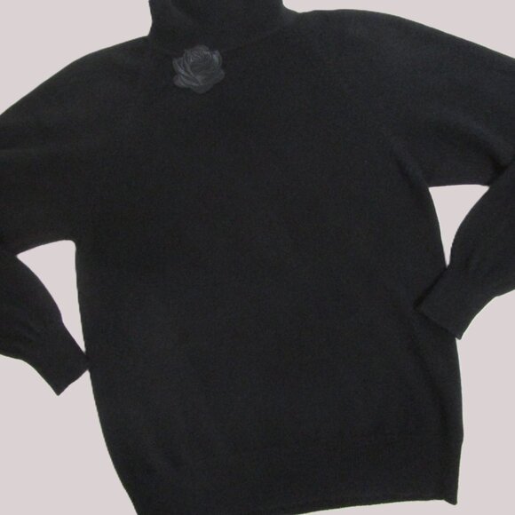 Black CASHMERE Turtleneck Sweater Pullover Rose Applique - Picture 6 of 11